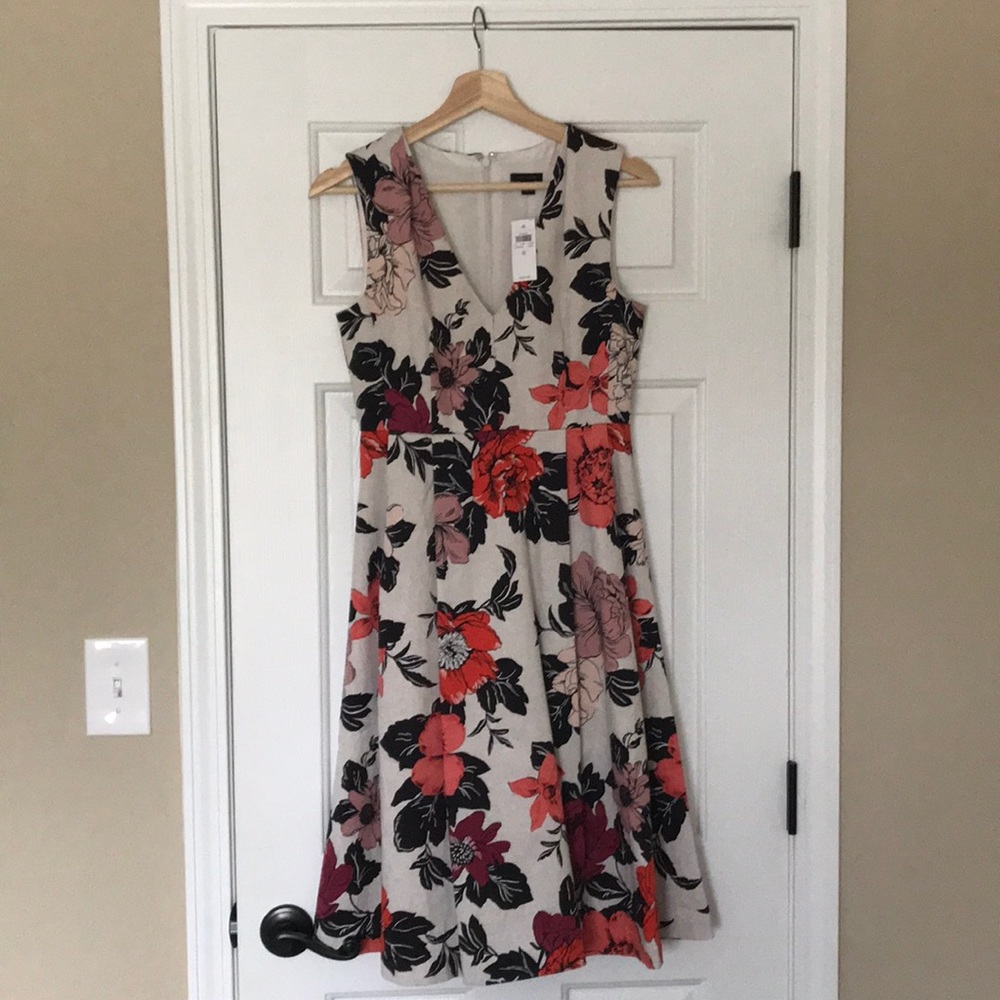 Dress - Picture 1 of 3
